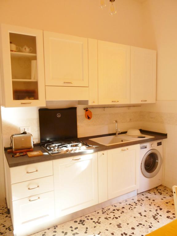 Termini Station Apartment Ai Due Cortili Presso Le Mura Aureliane Rome Exterior photo
